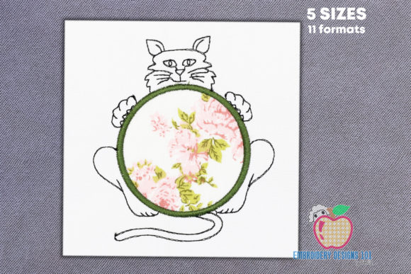 Cat with a Circle Frame